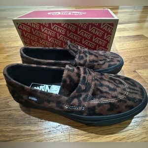 Vans Leopard brown/black loafers size 8 wmns